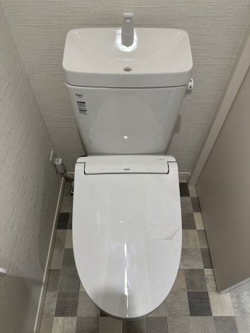 川崎市麻生区白鳥３丁目のアパートのトイレ
