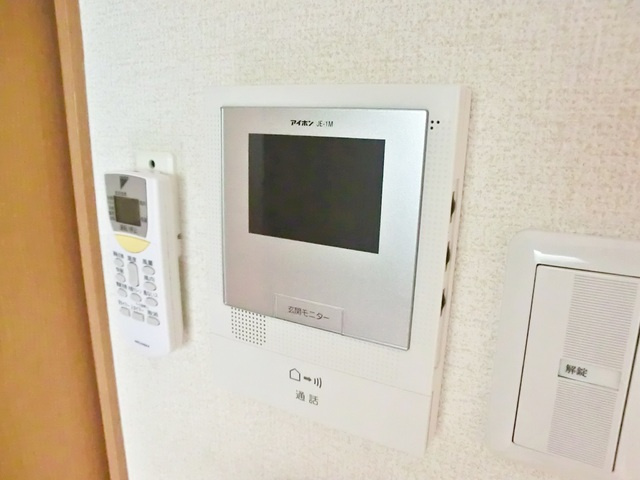 リバーハイツⅡのセキュリティ|ＴＶドアホン付きで安心♪