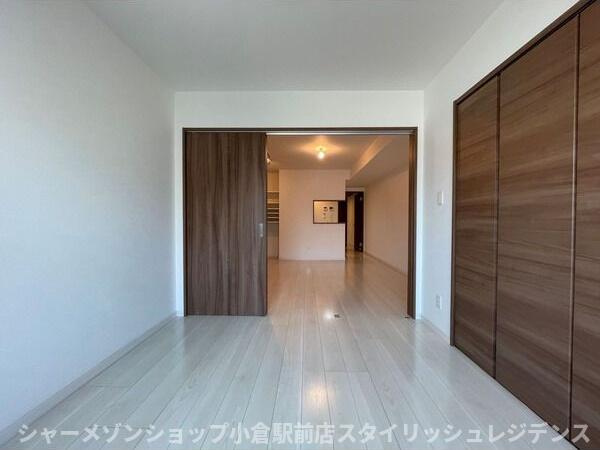 シャンテ・ベルジュの洋室