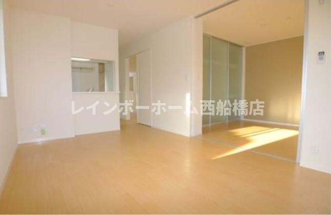 市川市中山１丁目のアパートの内装