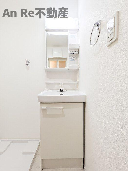 コーポSAKASHITAの洗面所
