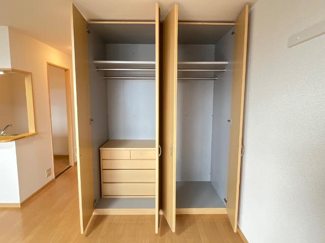 リヴェールドゥ　エスの収納|クローゼット