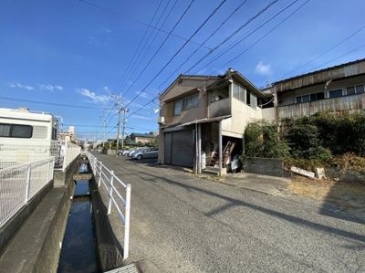 【その他】 | レオパレスシャルマン | 前面道路の写真です。
