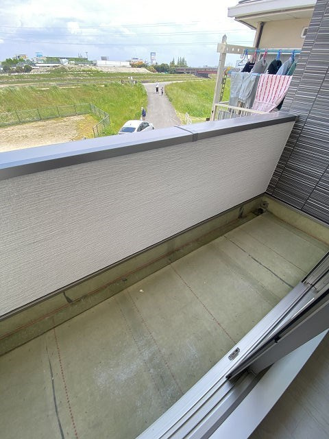 クリエオーレ東園田町Ⅱのバルコニー