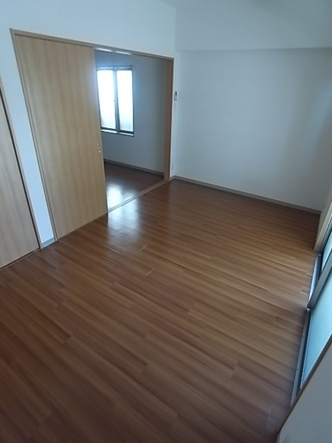 Sunny Court Meiwaの居間・リビング