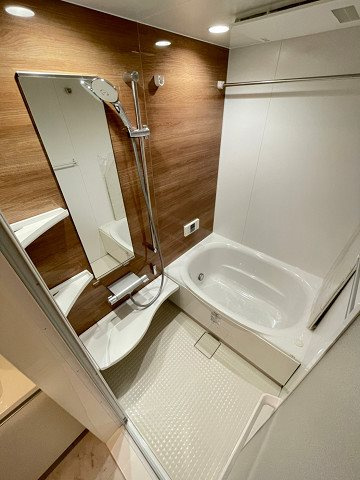 D-room　WEST　PARK　西宮北口の浴室