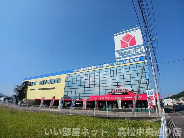 【周辺】 | ファミール・鶴市　Ｂ | ヤマダデンキ高松鶴市店さんまで950m