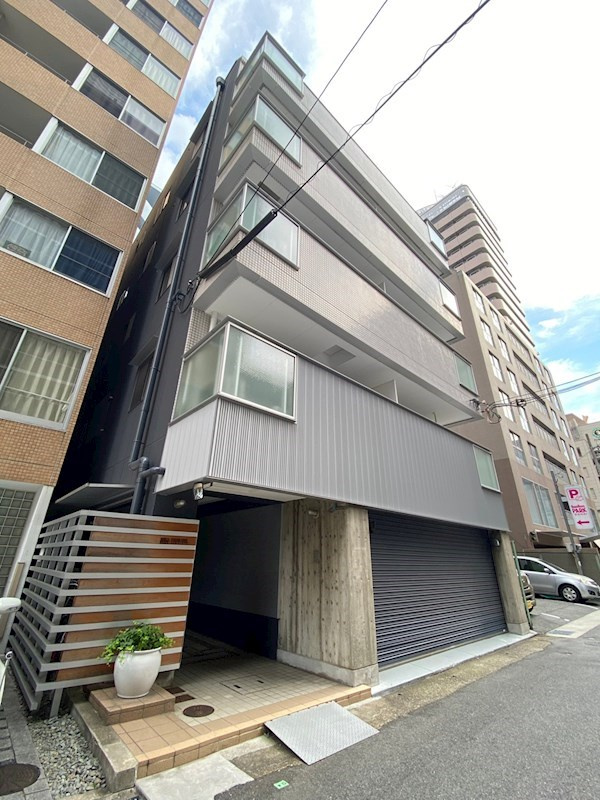 ベルトゥリー三宮の外観