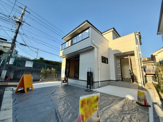 板橋区成増4丁目　新築戸建　全2棟の外観|2026.10.18撮影（1号棟）

現地ご見学希望・資料請求などお気軽にお問い合わせ下さい！
03-5990-5201