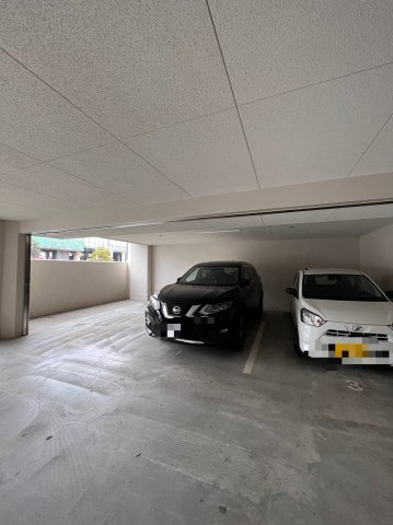 ソル グランデの駐車場