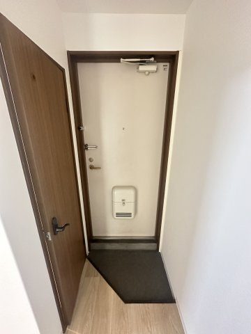 プレール新町の玄関