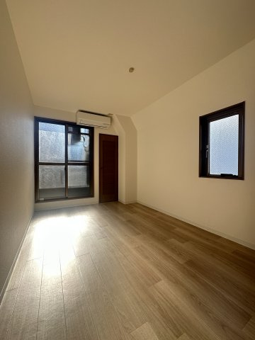 プレール新町の居間・リビング