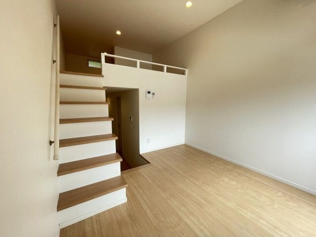 ゴールドパレス箱崎駅前の居間・リビング