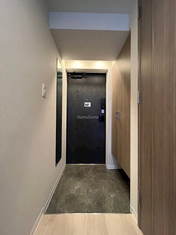 アヴェニール北浜の玄関