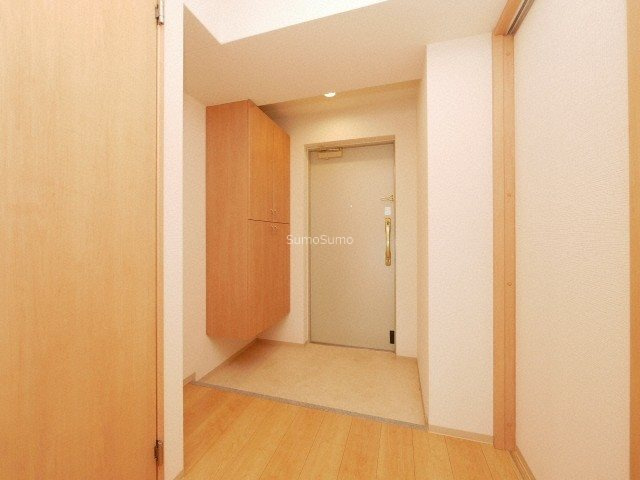 アルデールトモ北堀江の玄関