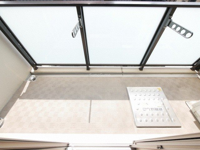 アルデールトモ北堀江のバルコニー