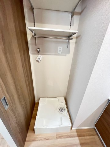 ＷＩＮＧ　ＴＯＷＡ　ＭＡＩＳＯＮの玄関