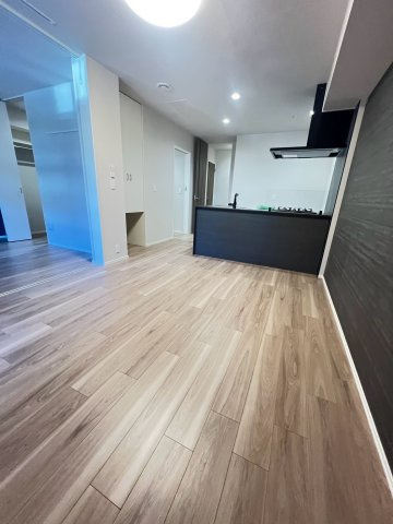 ＷＩＮＧ　ＴＯＷＡ　ＭＡＩＳＯＮの居間・リビング