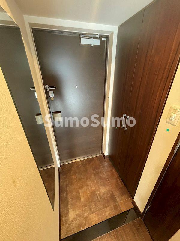 S-RESIDENCE淀屋橋の玄関