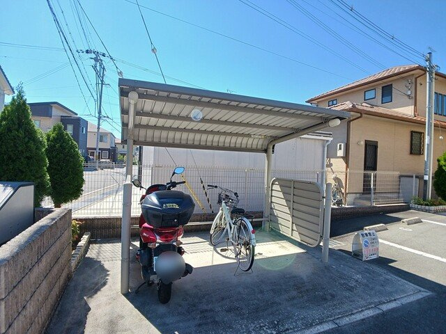 フルール　ドゥ　スリジェ・エーのその他共用部分