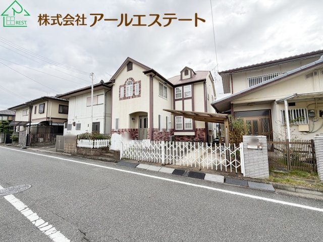 加古川市東神吉町砂部　　JR「宝殿駅」徒歩19分の居間・リビング