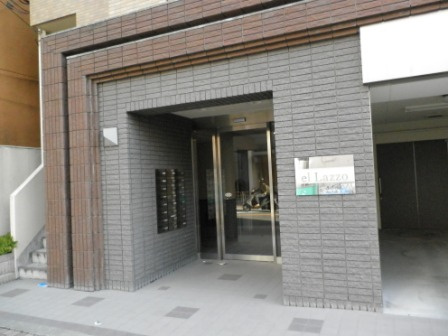 エルラッソ入谷のエントランス