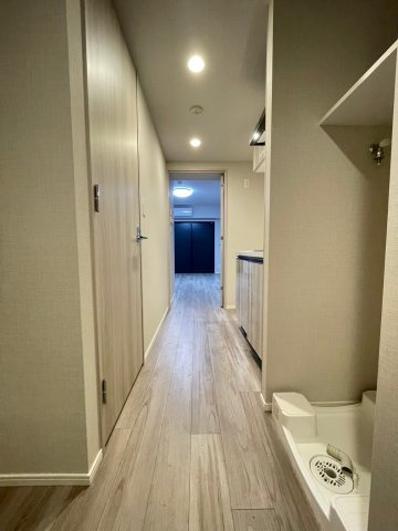 DIPS明大前の玄関|落ち着いた玄関です