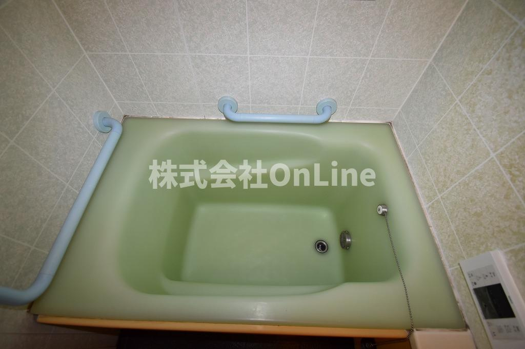東大阪友井1丁目戸建の浴室