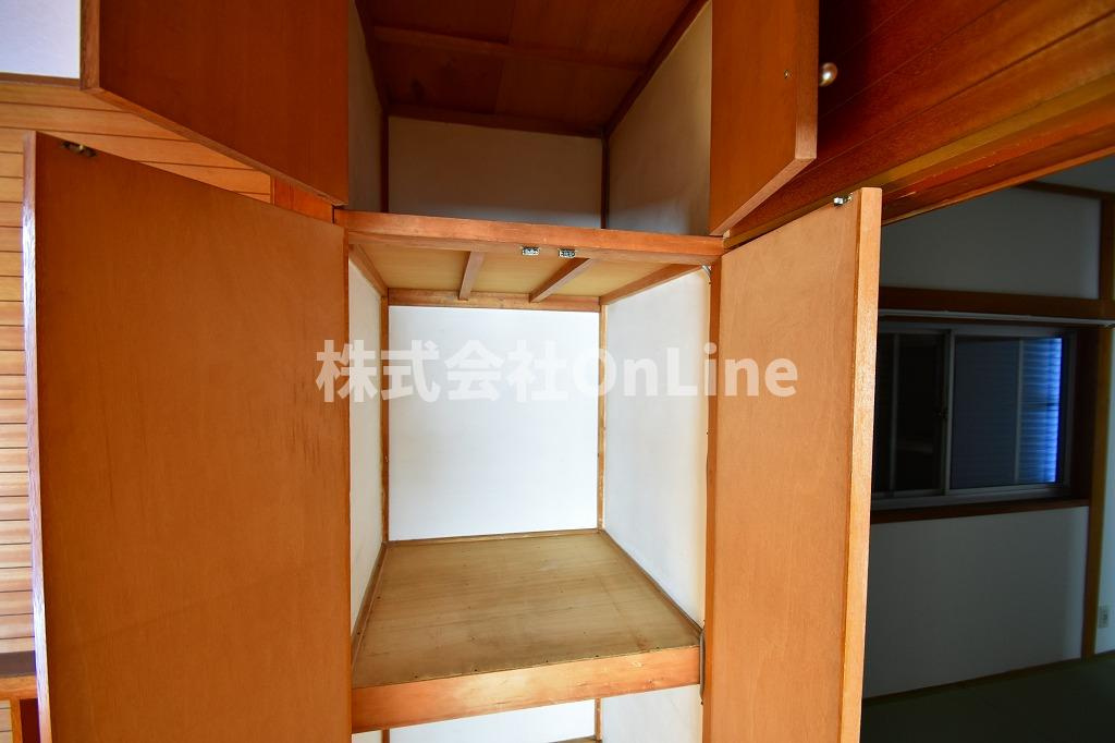東大阪友井1丁目戸建の収納