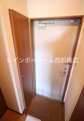 ウイングテラス実籾の玄関
