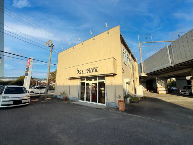 小田原市中里の店舗