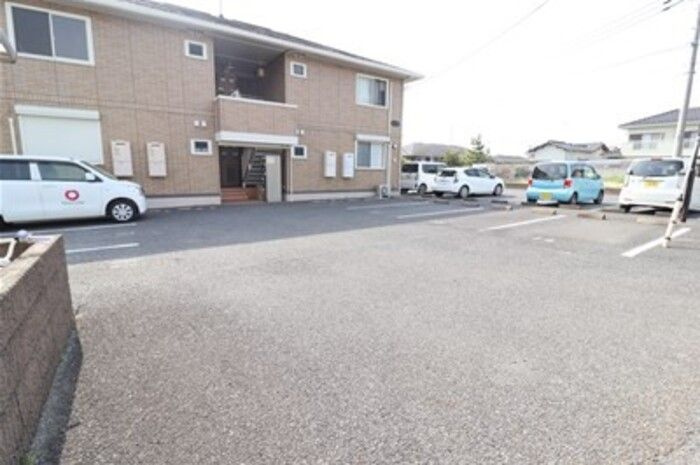 ウィルビュー　Ｄの駐車場