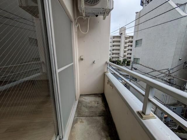 【バルコニー】