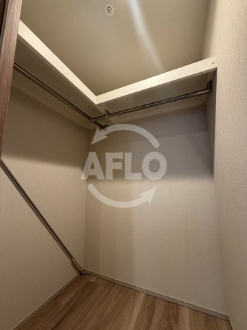 ブランズタワー大阪本町の収納|ブランズタワー大阪本町　ウォークインクローゼット