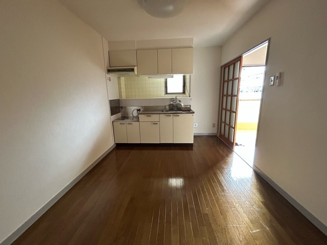 三鷹市下連雀８丁目の賃貸マンションの居間・リビング