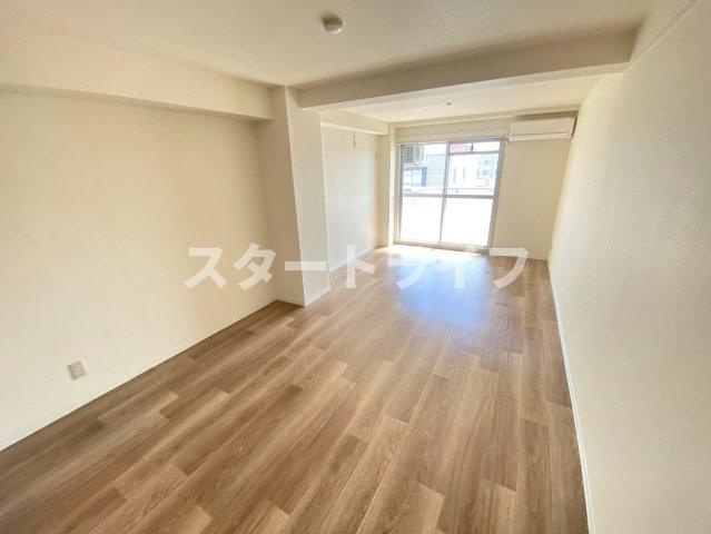 大阪市東淀川区菅原３丁目の賃貸マンションの居間・リビング
