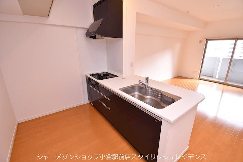 シャトレ大手町S棟のキッチン