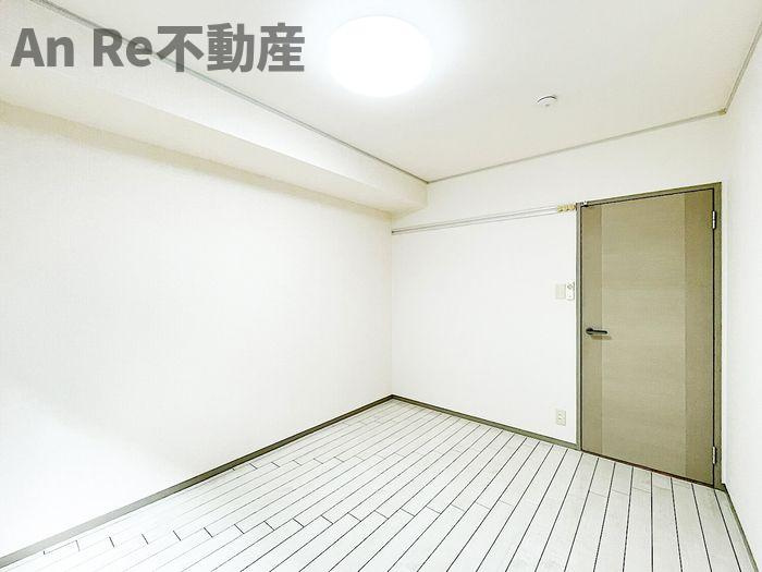 ヴァンベール東川口　Ⅴの洋室