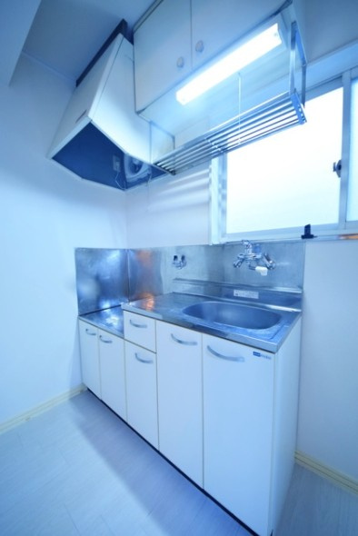 クイーンパレスのキッチン|※別部屋参考写真