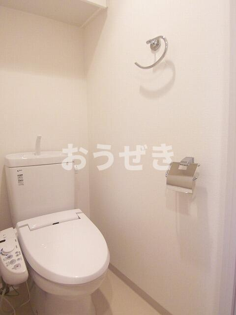 ＡＲＴＥＳＳＩＭＯ　ＩＳＭのトイレ