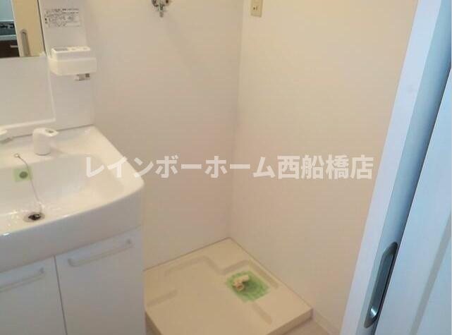 LEO弐拾六番館の洗面所