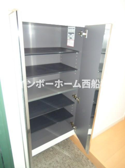 LEO弐拾六番館の収納