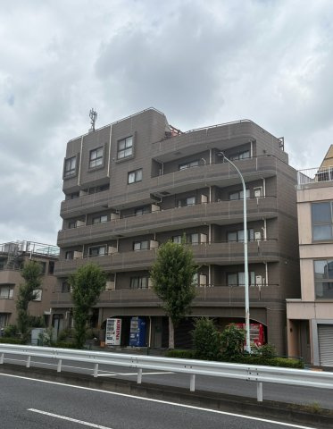 モンプラトー平山の外観