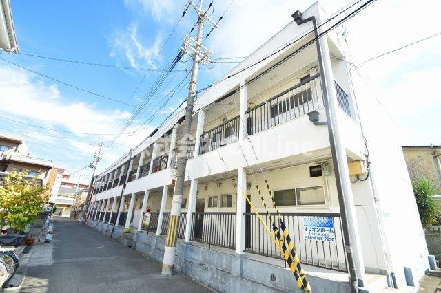 内山文化の外観