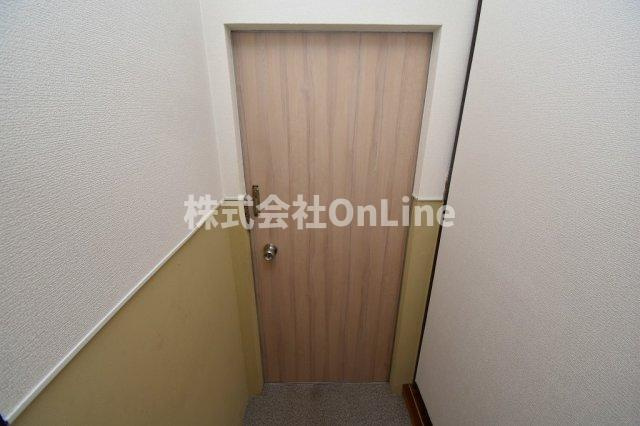 内山文化の玄関