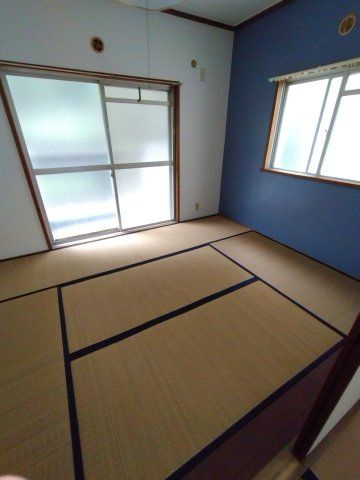 豊田マンションの寝室