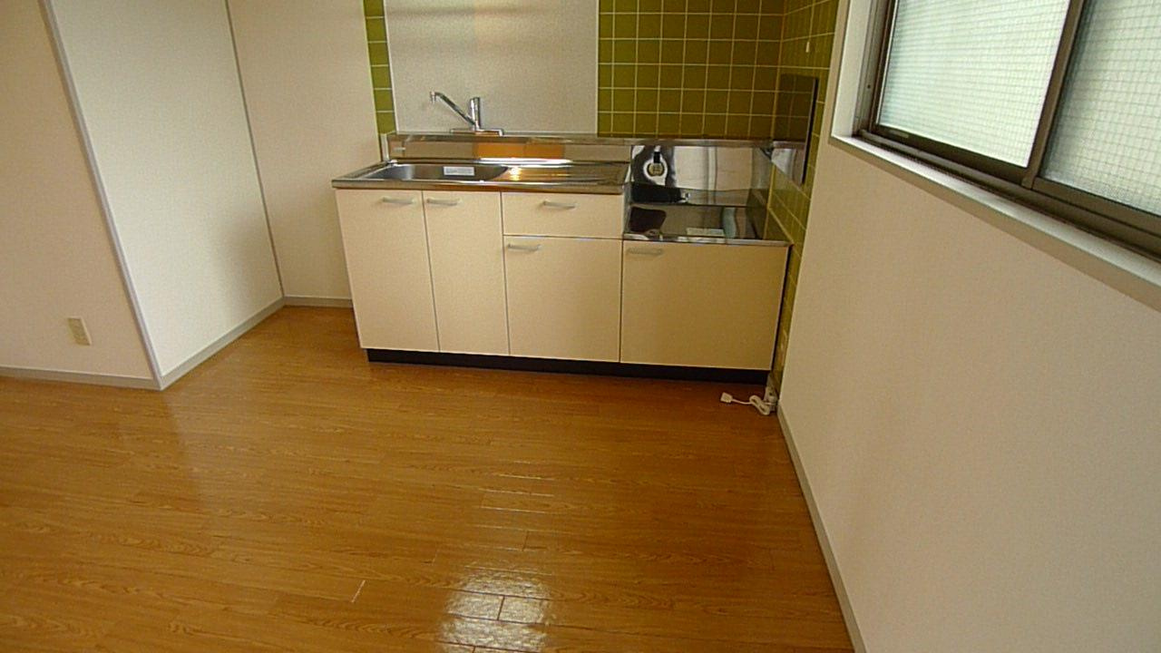 パレーシャル山口Ｂのキッチン|写真はB105号室です
