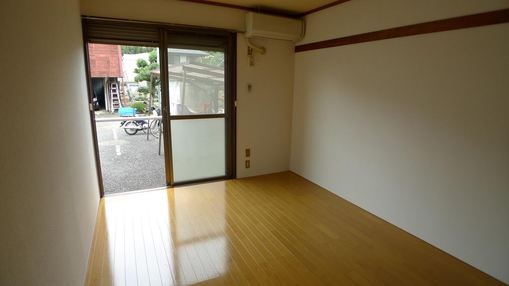パレーシャル山口Ｂの洋室|写真はB105号室です