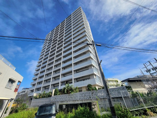 ライオンズマンション那覇三原マスターズゲートの外観