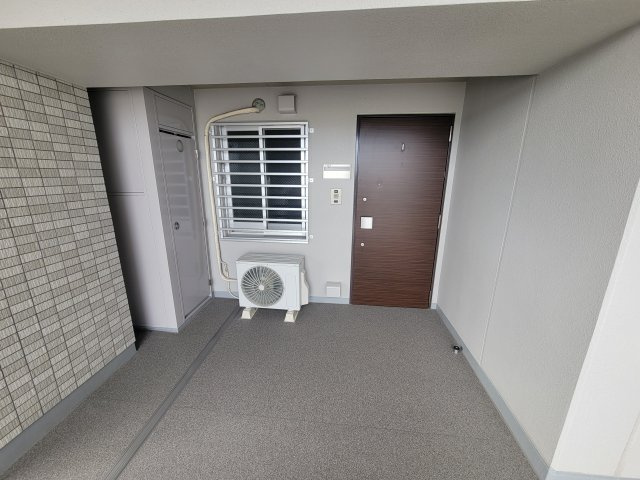 ライオンズマンション那覇三原マスターズゲートの玄関